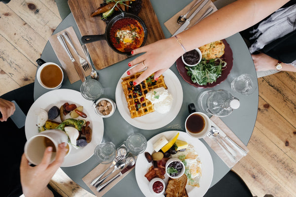 Thiết Kế Menu Cho Quán Ăn & Quán Cafe: 4 Lưu Ý Vàng 2026 | AAU